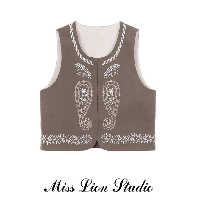 Heavy-duty embroidery to the west of Pesley