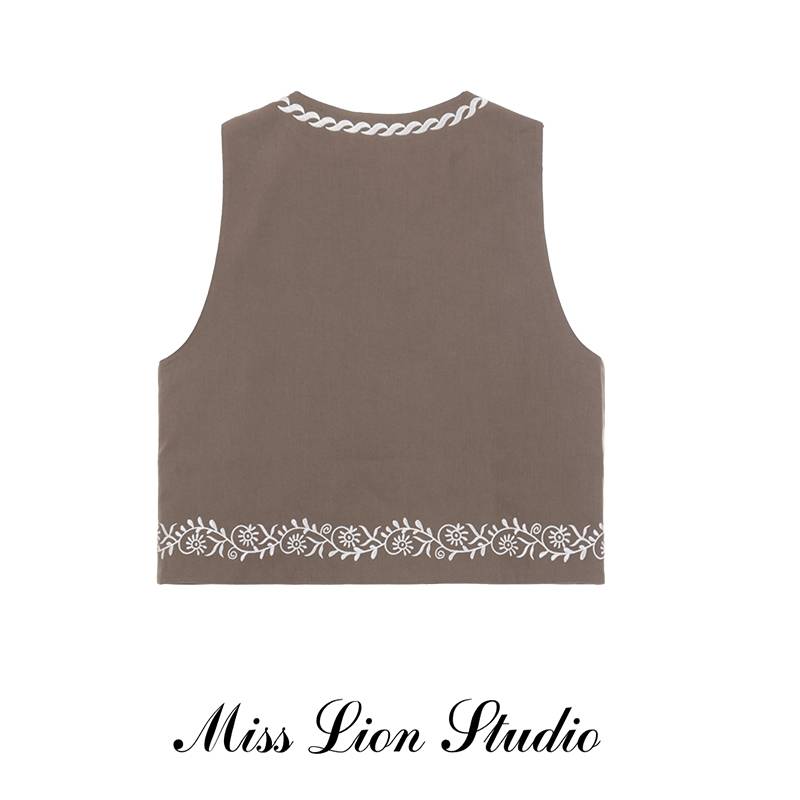 Heavy-duty embroidery to the west of Pesley