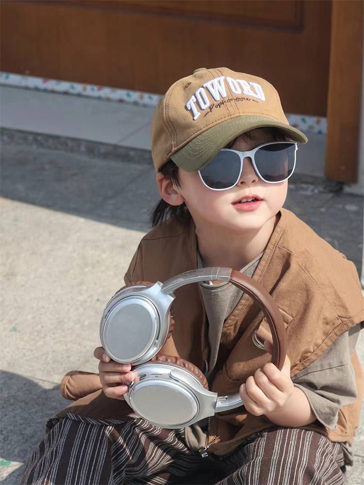 Boys in summer workpiece vest 2024 new children's pure cotton jacket Models of small and young children top children's clothing male baby summer dress