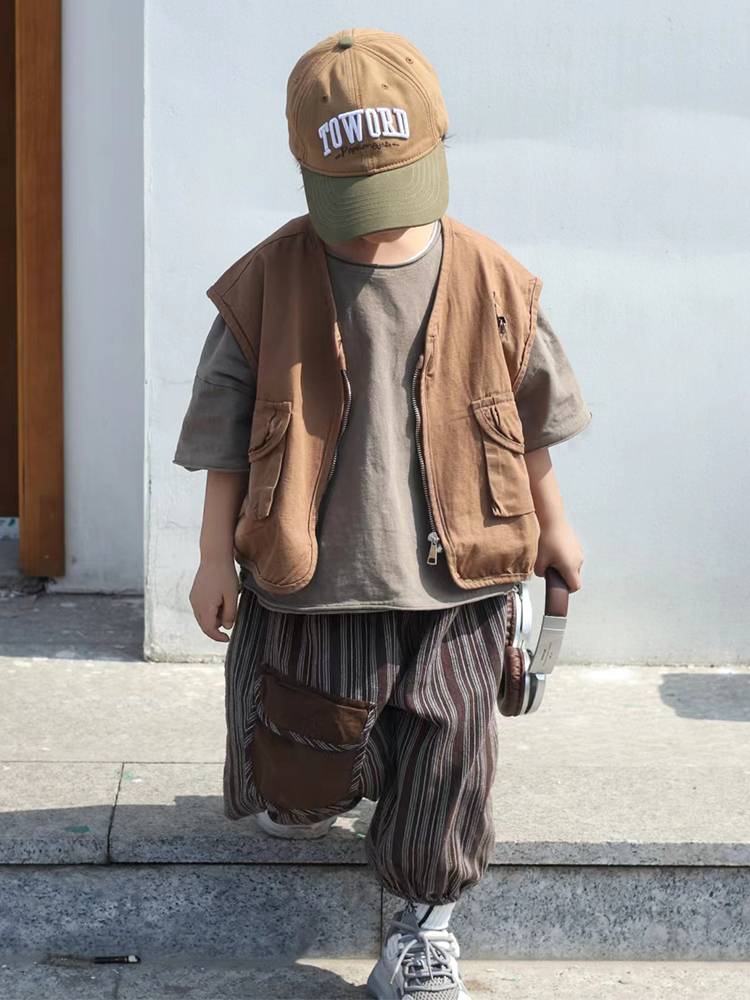 Boys in summer workpiece vest 2024 new children's pure cotton jacket Models of small and young children top children's clothing male baby summer dress
