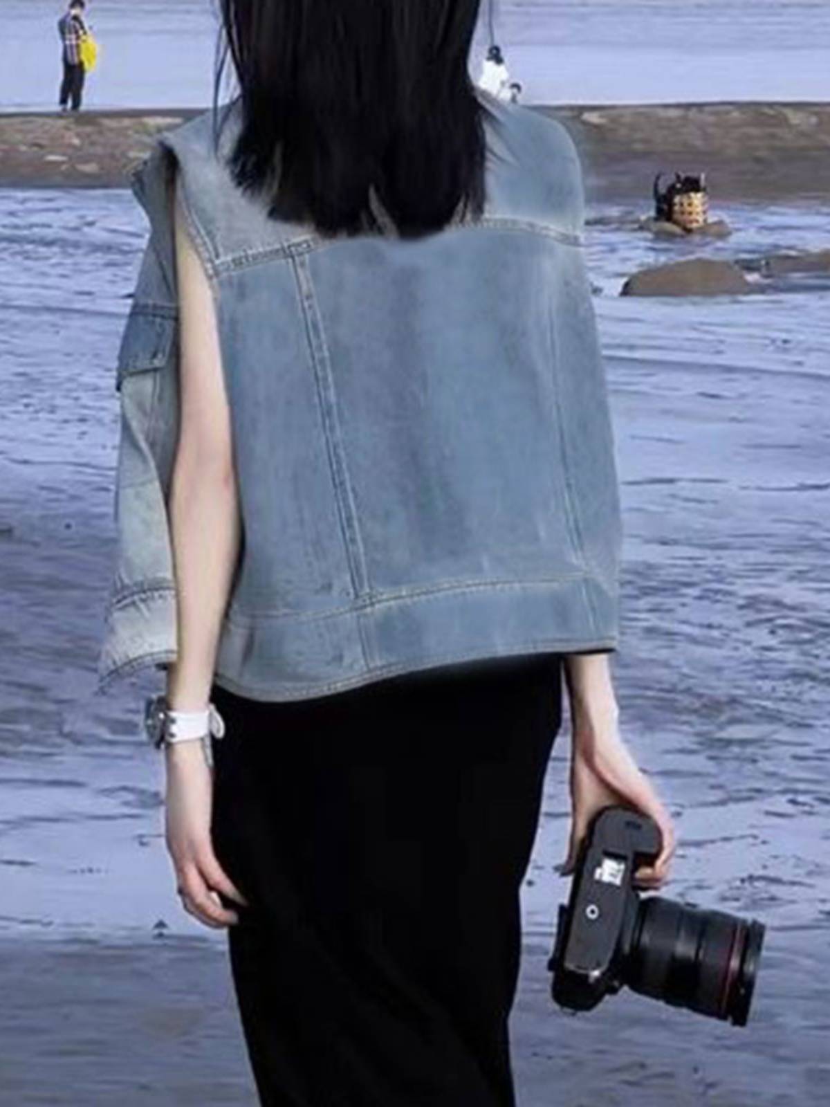 Line collar denim vest sleeveless outer set female 2024 summer thin design sensation, shoulder horses, shoulder shoulder short top