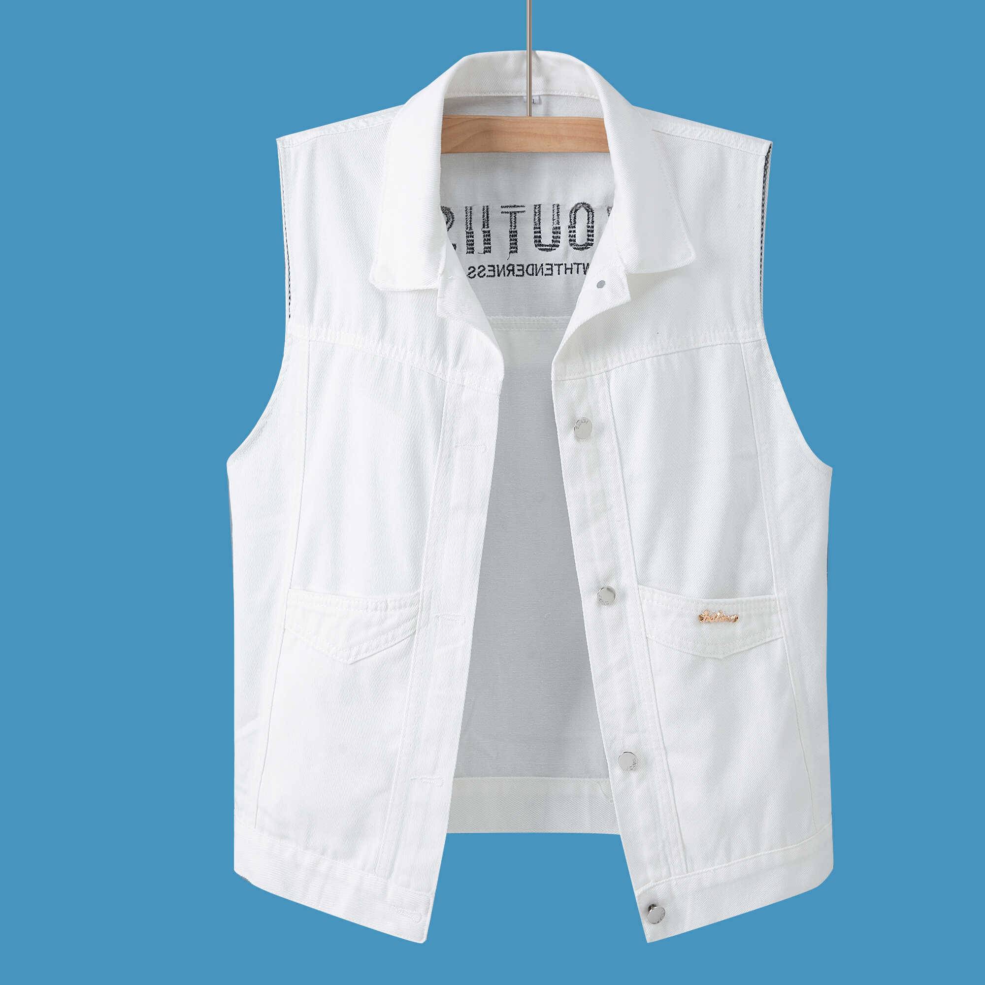 2024 The new Korean version of the loose horse clip vest top embroidered white denim vest short jacket male spring and summer dress