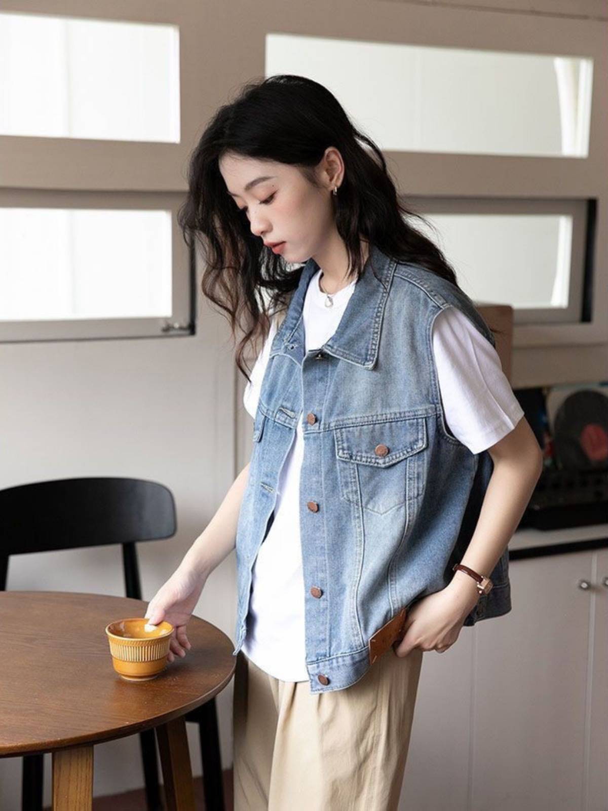Denim vest female spring and summer new retro loose versatile small incense wind net infrared with sleeveless shoulder vest jacket