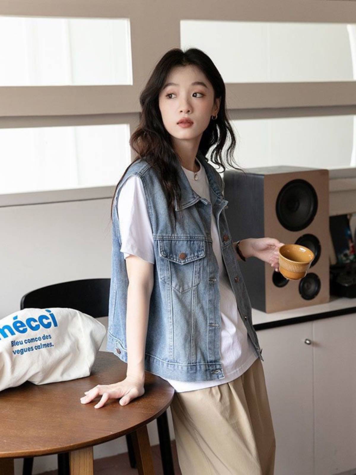 Denim vest female spring and summer new retro loose versatile small incense wind net infrared with sleeveless shoulder vest jacket