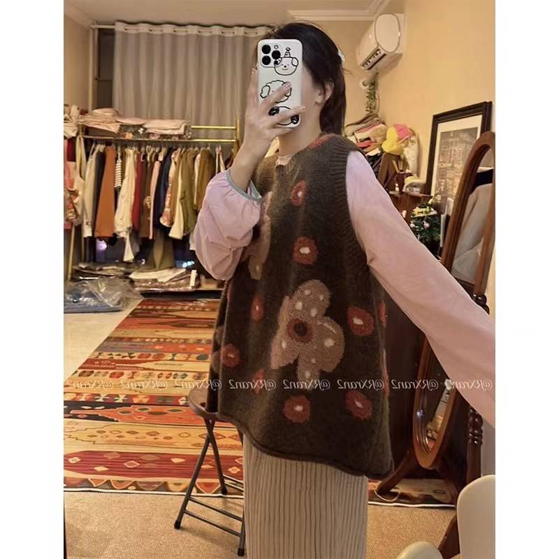 053 Korean version of retro age reduction flower knitted vest