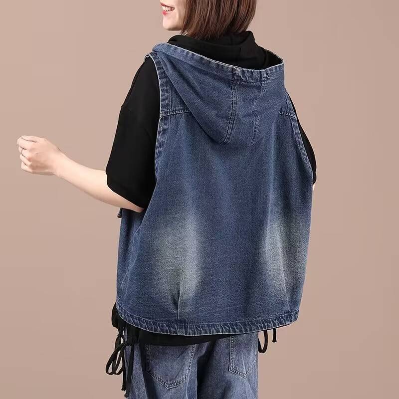 Export counters Spring and Autumn New Large -size Women's Gaunt denim vest hooded leisure horse clip zipper jacket