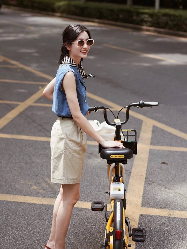 Retro and fashionable versatile denim vest shirts women's niche niche loose casual sleeveless outer jacket summer