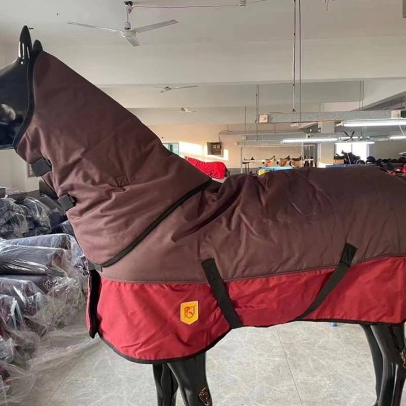 Winter thickened horsespelling Malaysia horse horses, waterproof, cold, warm and warm belt, horses, horses and velvet waterproof fabrics