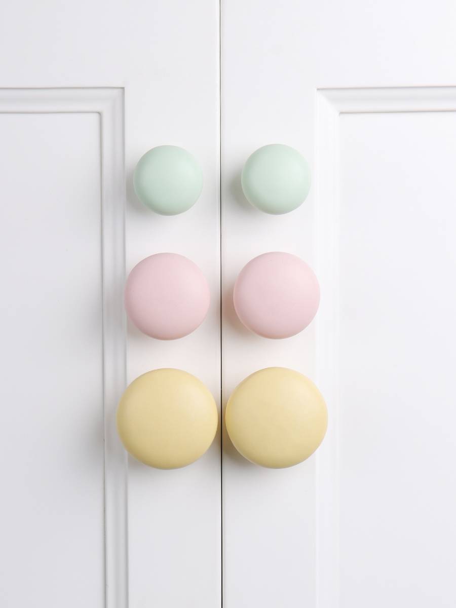 Morandi round-handed children's closet closet door drawer with a ton of macaroon-silent little porcelain