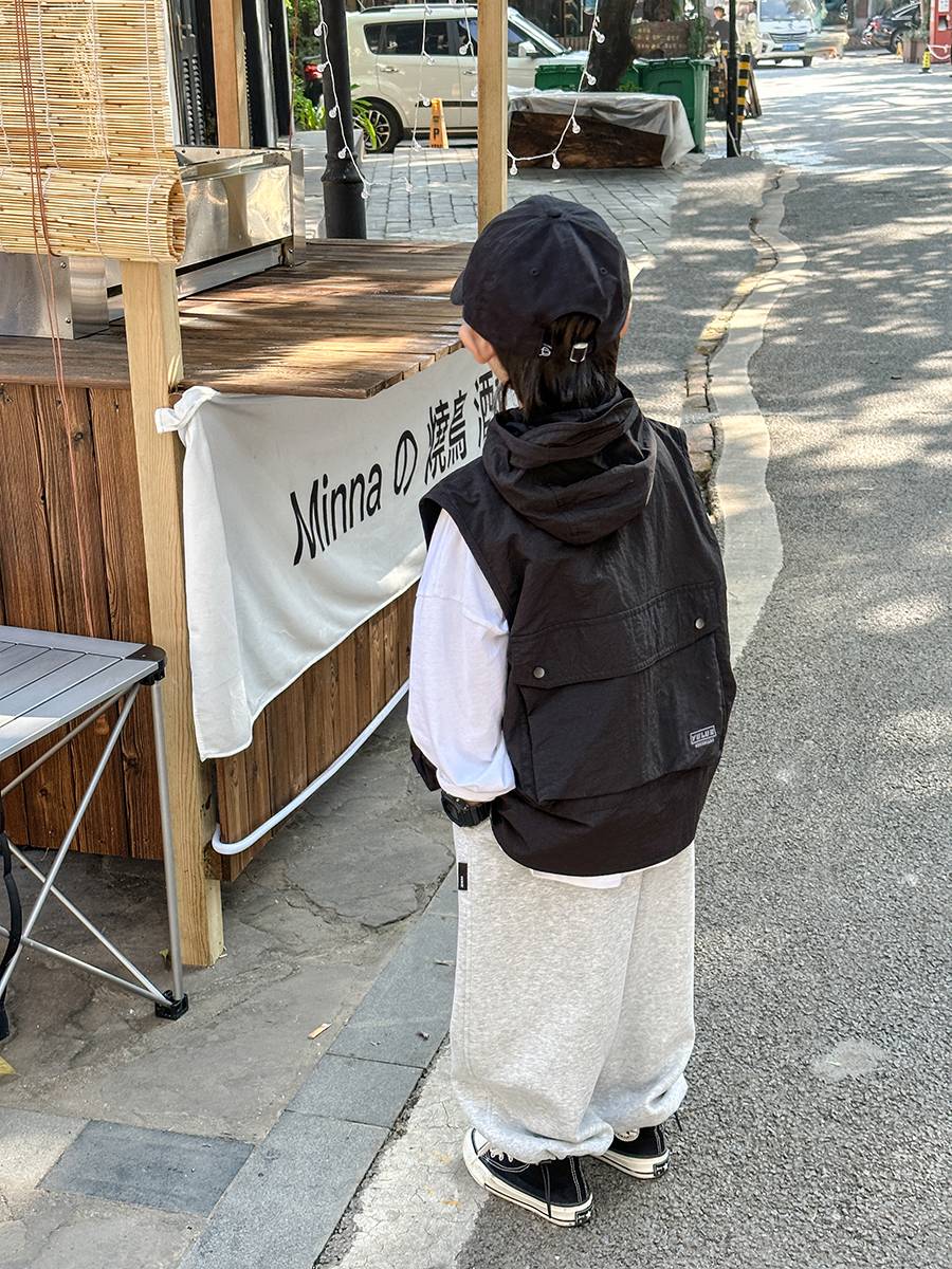 Spring and autumn boys leisure vests in the vest in the vest of the big children's foreign gas workers jacket fashion top children's cuffless jacket