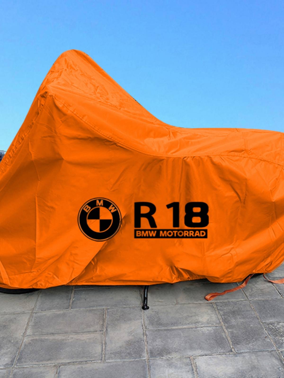 BMW R18, DREAM MAKER, BOXER, PASSER-BY, RANGER MOTORBIKE, SUNSCREEN