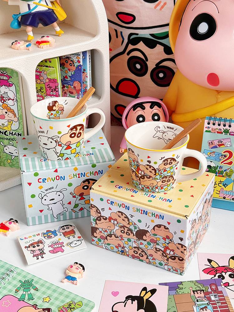 A little crayon, a new ceramic Mark with a spoonful of cartoons