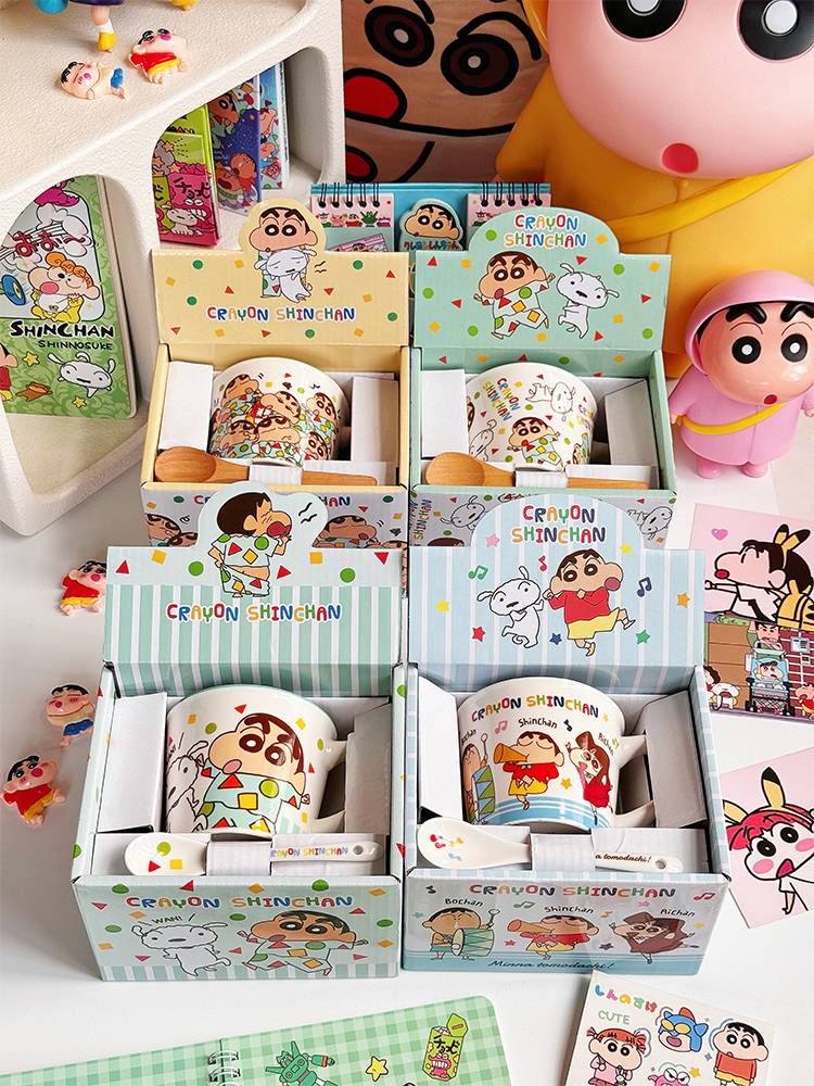 A little crayon, a new ceramic Mark with a spoonful of cartoons