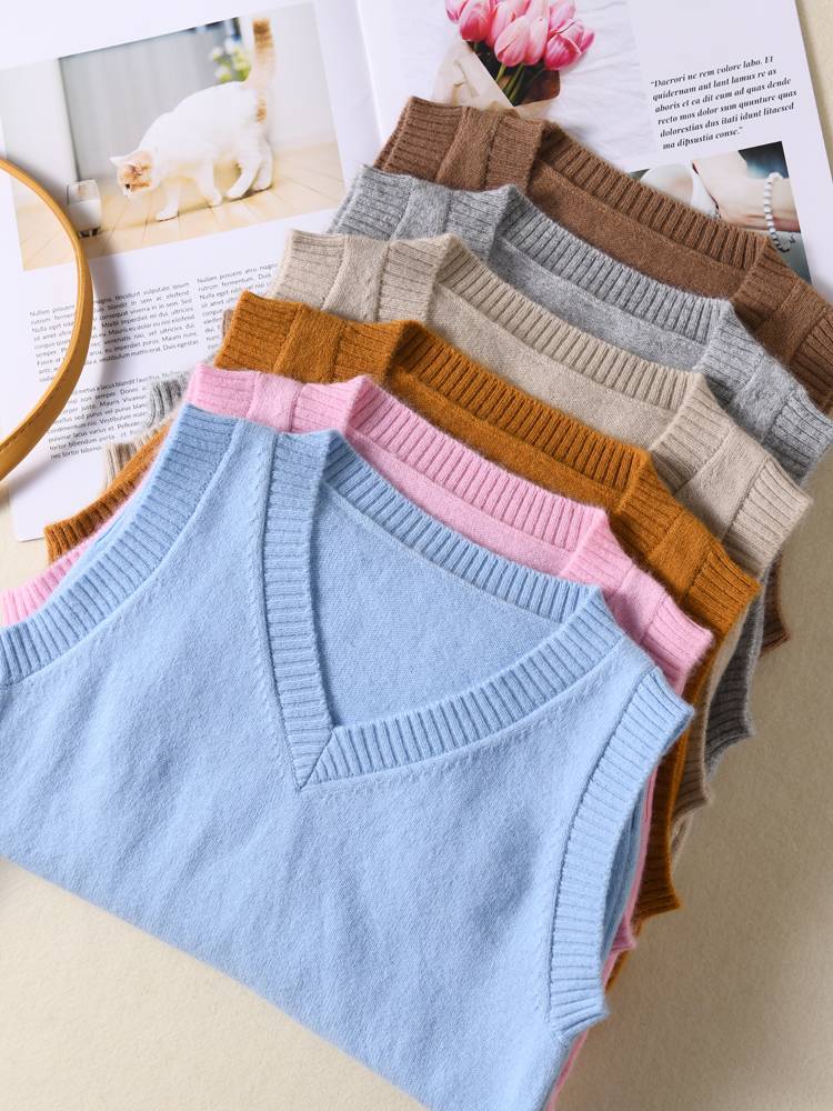 Autumn and winter new children's V -neck cashmere shoulder boys, cashmere sweater, baby vest vest sweater, girls