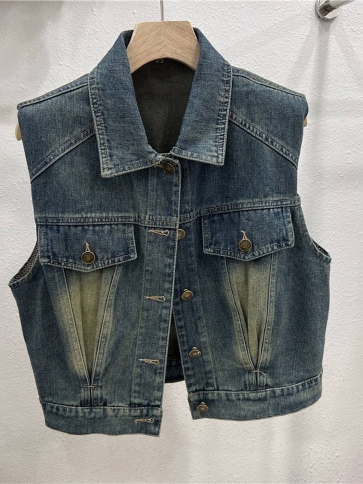 Sleeveless denim vest 2024 spring and autumn new contrasting short jackets small, shoulders, old American tops