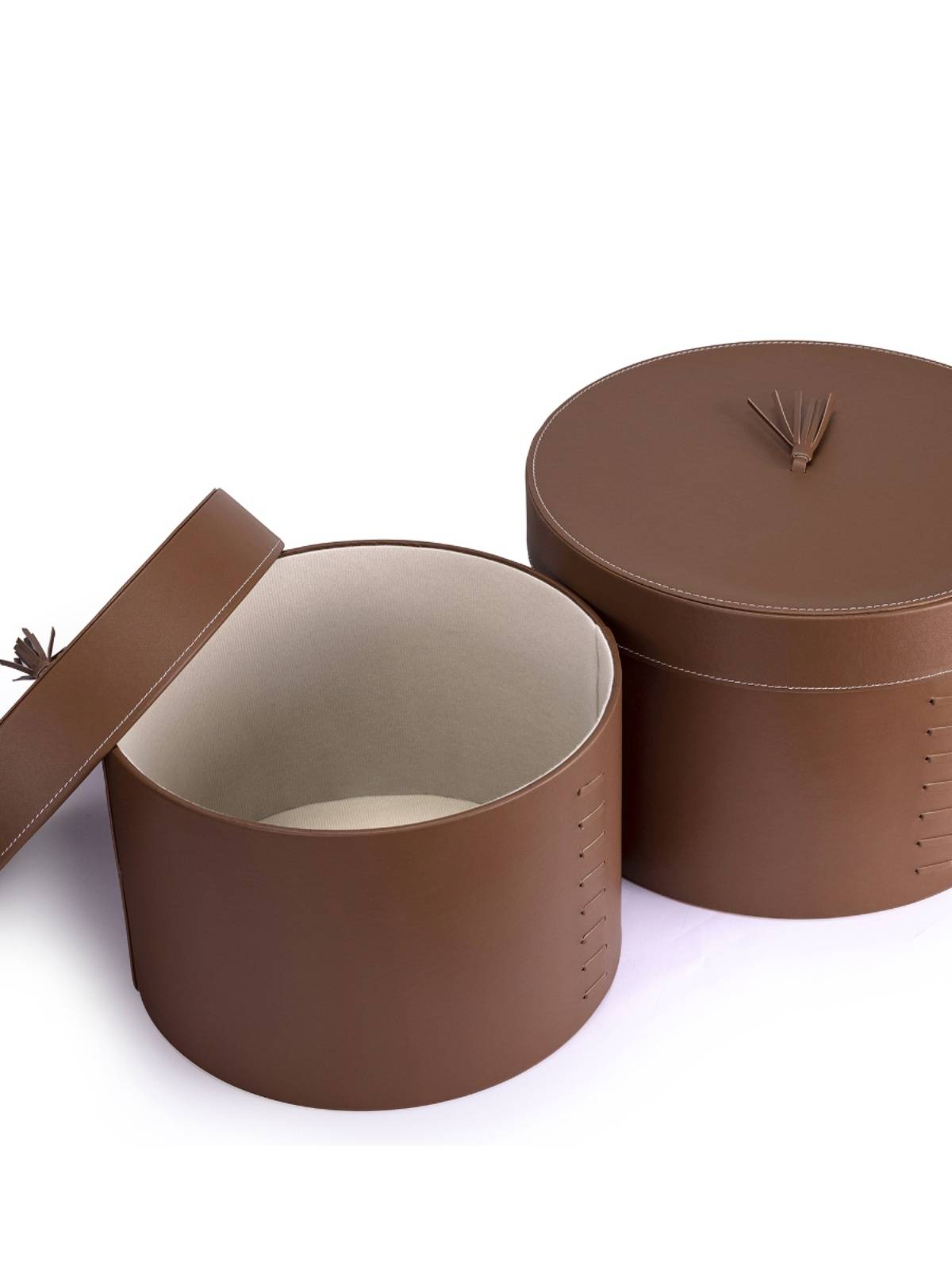 Creative circular modern minimalist luxury saddle leather hat room underwear tidelle box soft furnishings decoration basket