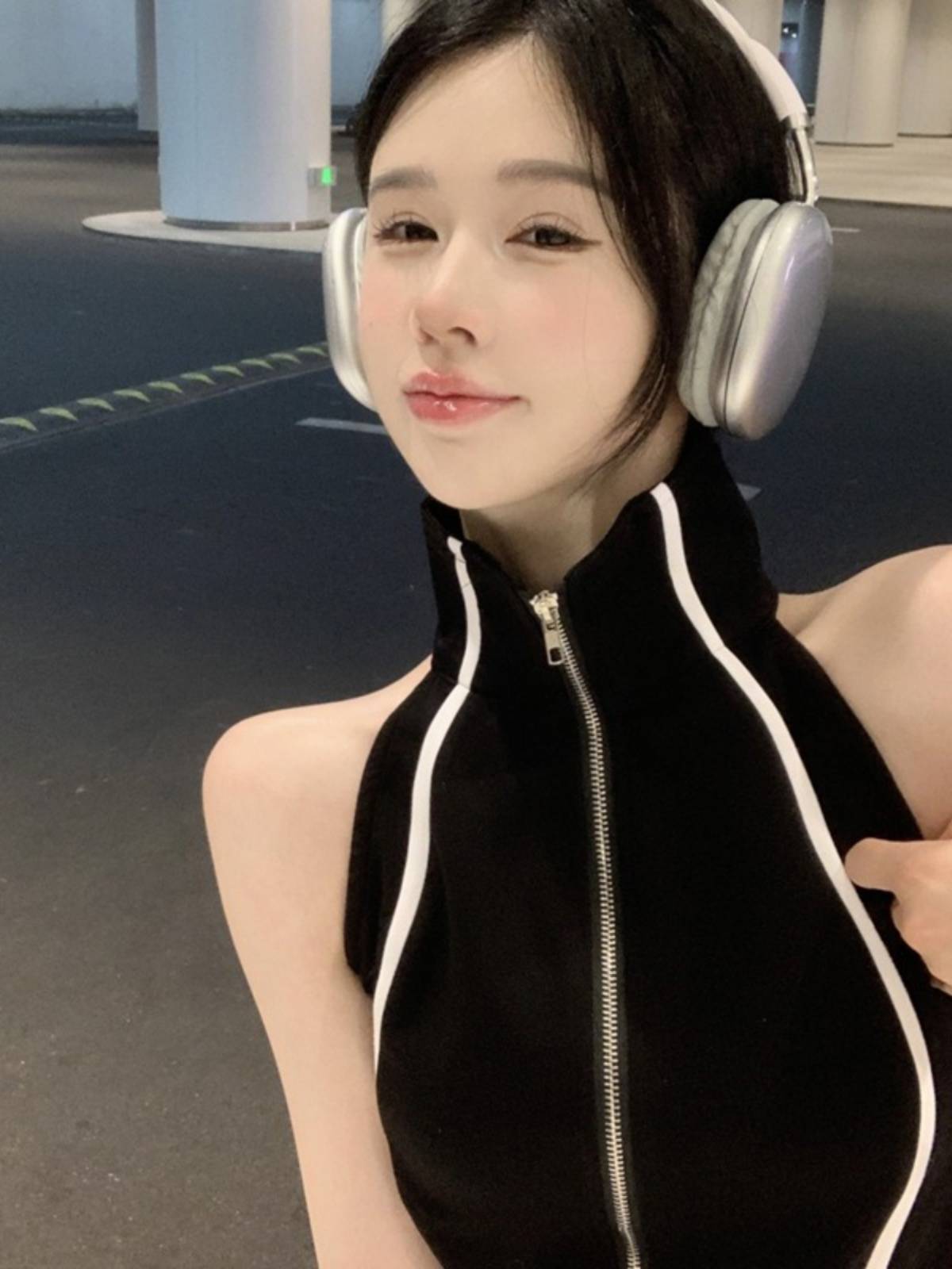 Summer American retro black zipper sleeveless vest POLO shirt female sweet hot girl short vest jacket top
