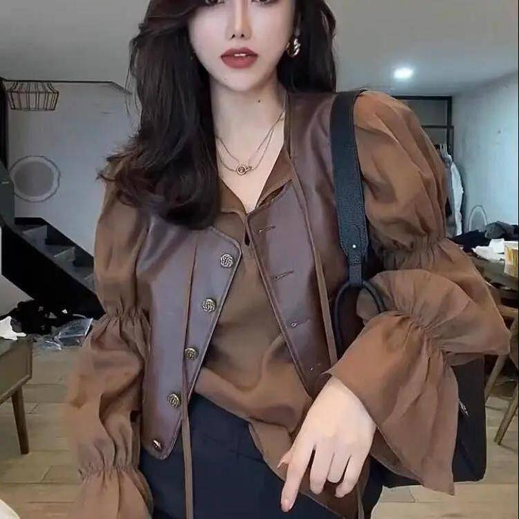 2024 Autumn New Short Vest vest Jacket Female Top Single Dedication PU Pima Clip Trend Vocket Hollow