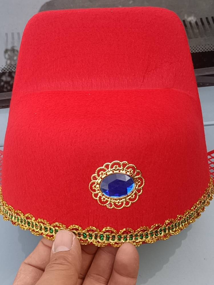 Kindergarten female horses performed Singapore Graduation Graduation Ceremony Stage Opera Hat Peking opera children's event performance