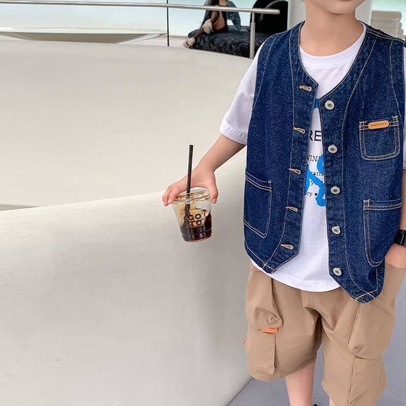 Boys in summer children's vest jackets spring and autumn new Korean fashion baby denim vest little boys tide