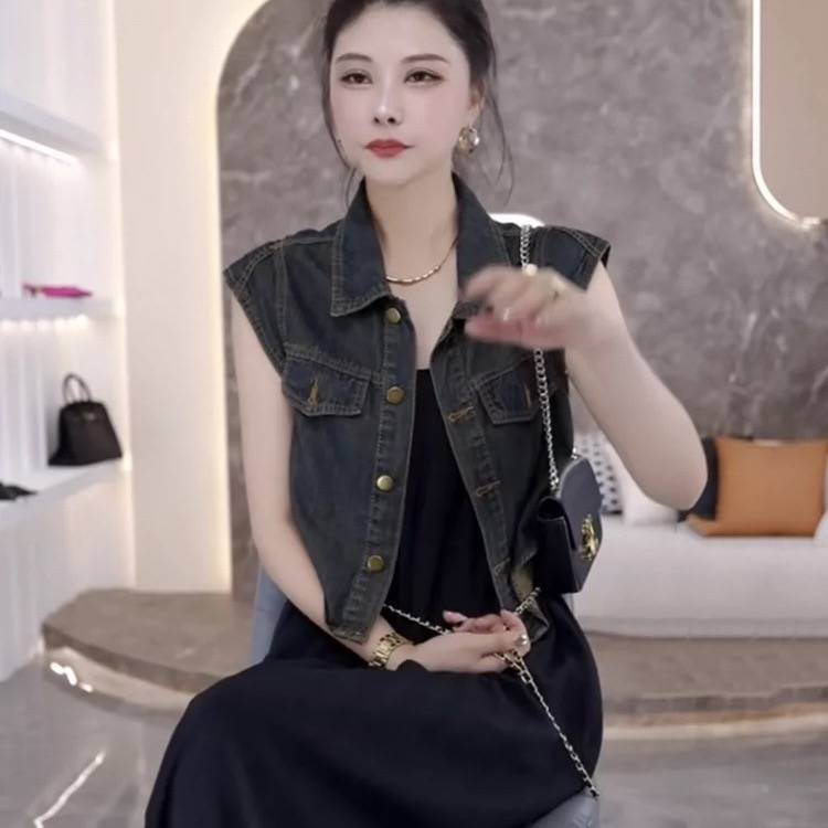 European retro denim vest women's spring and summer new design sense niche loose, thin sleeveless shoulder shirt