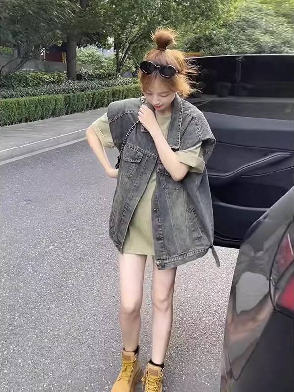American retro old denim vest vest female thin version 2024 early autumn new out -of -the -shoulder top outer jacket