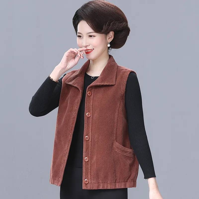 Middle -aged and elderly people horse clip female vest short 2024 autumn and winter top fashion jackets light core velvet mother vest