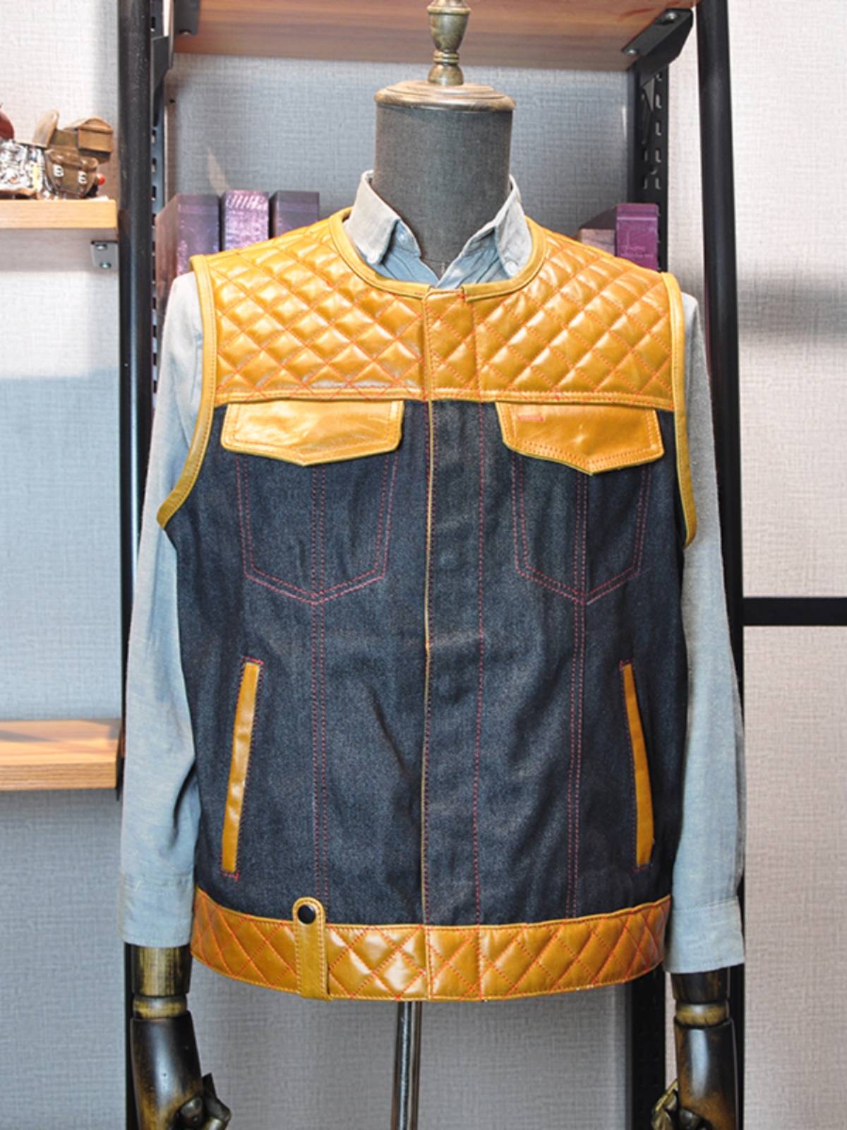 2024 new vest Qingdao leather clothes domineering side leakage