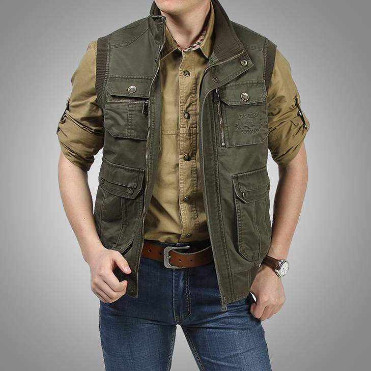 I'll see the man in the show car, the man in the camera, the man in the vest, the man in the bag, the man in the spring and autumn jacket