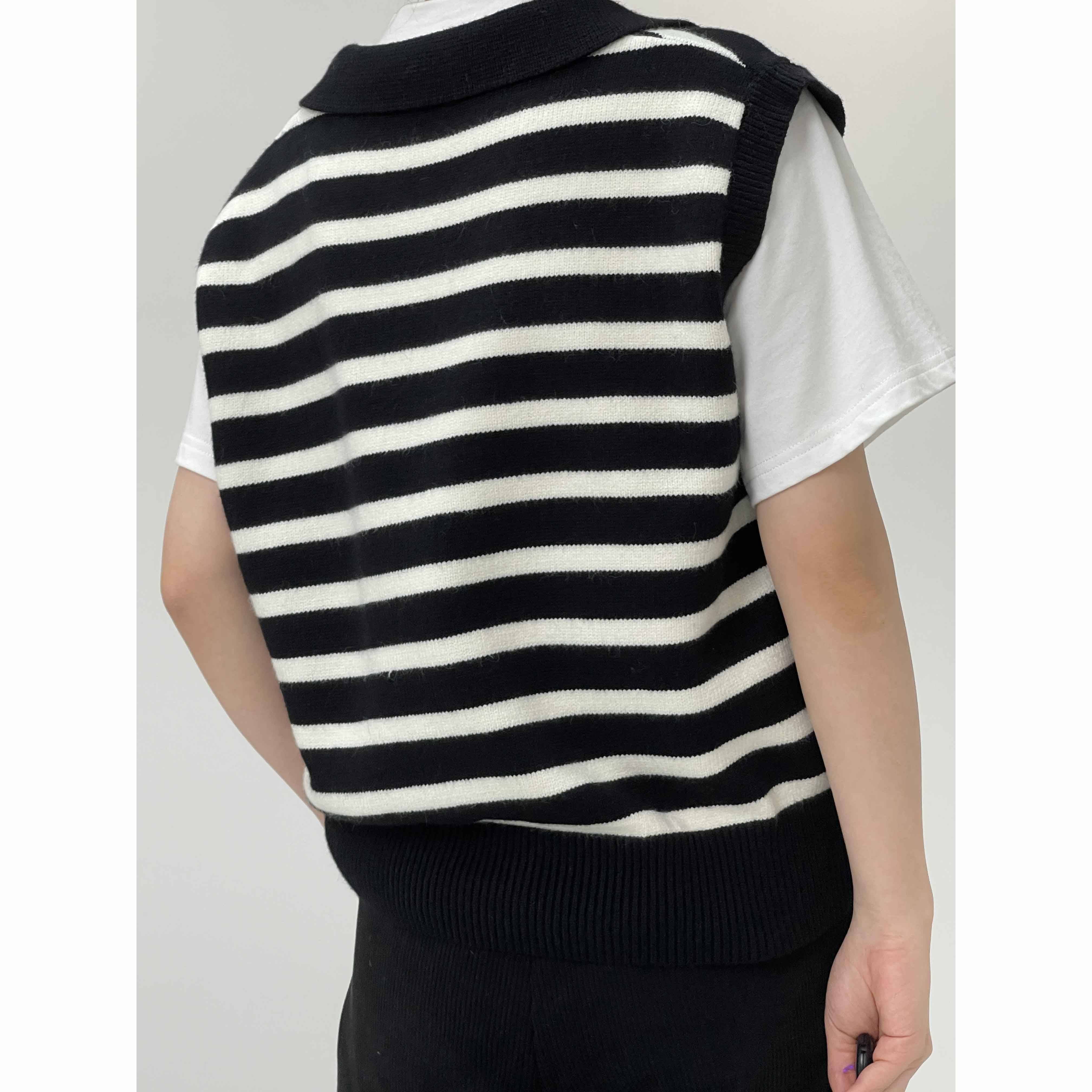 Retro striped sweater vest female spring and autumn design sense niche shoulder shoulders with short sweater vest tops