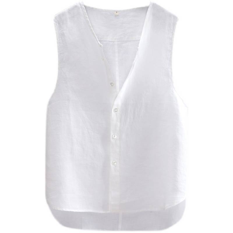 A young man wearing a vest and a vest washes the Chinese wind without any cufflinks