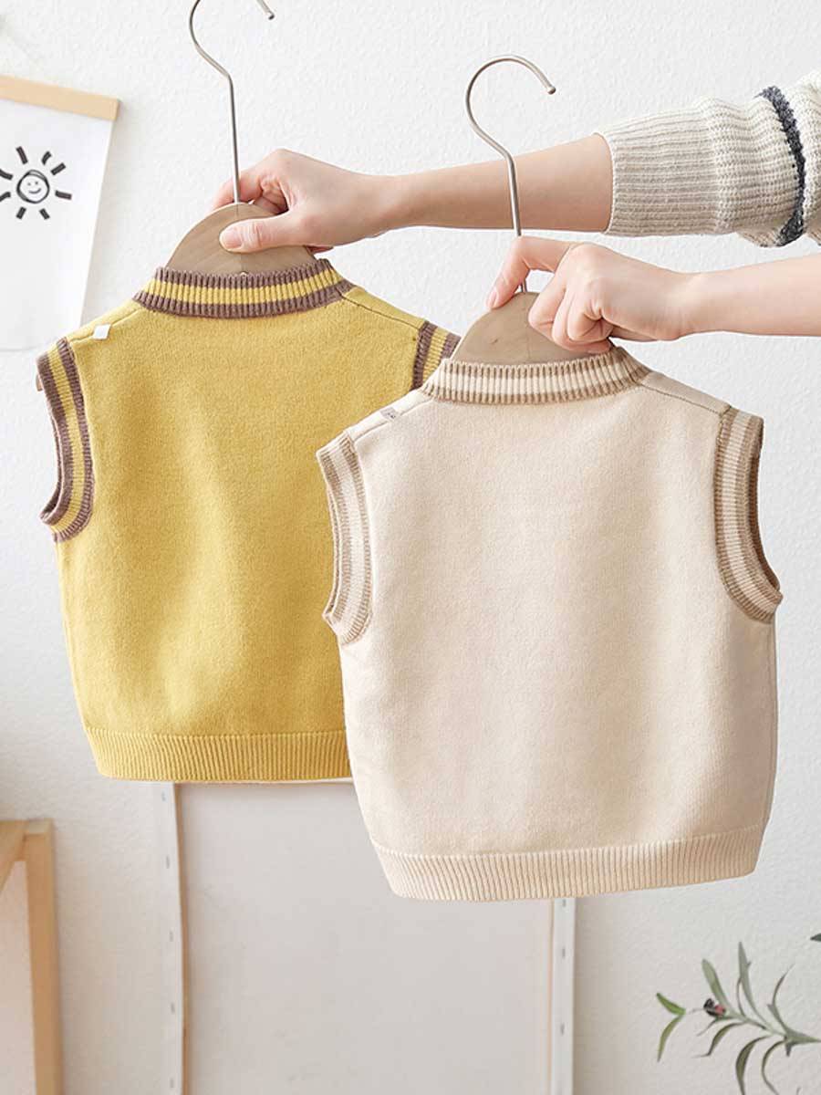 Children's sweater vest, boys with vests outside the vest, new baby, baby cartoon, bear sweater, shoulder shoulder
