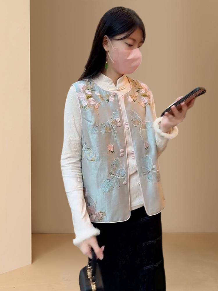 Vest Vest 2024 new women's horses horseshuton shoulders spring autumn new autumn and winter national wind top temperament temperament Tang clothing