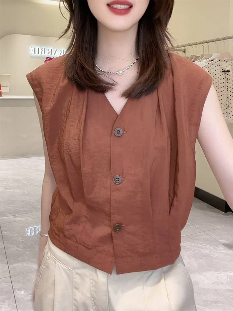 Temperament sleeveless shoulder horses horses horsepa top female summer 2024 new small small loose and thin V -neck shirt