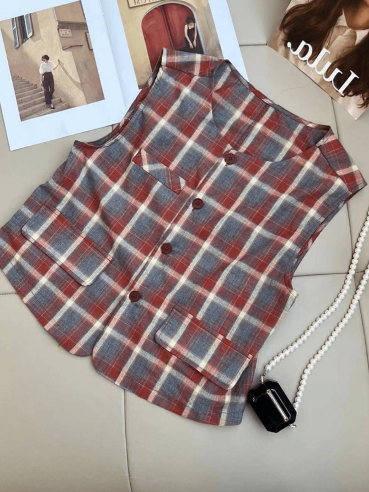 Retro grid vest vest female summer 2024 new models this year popular unique unique sleeveless small shoulder top