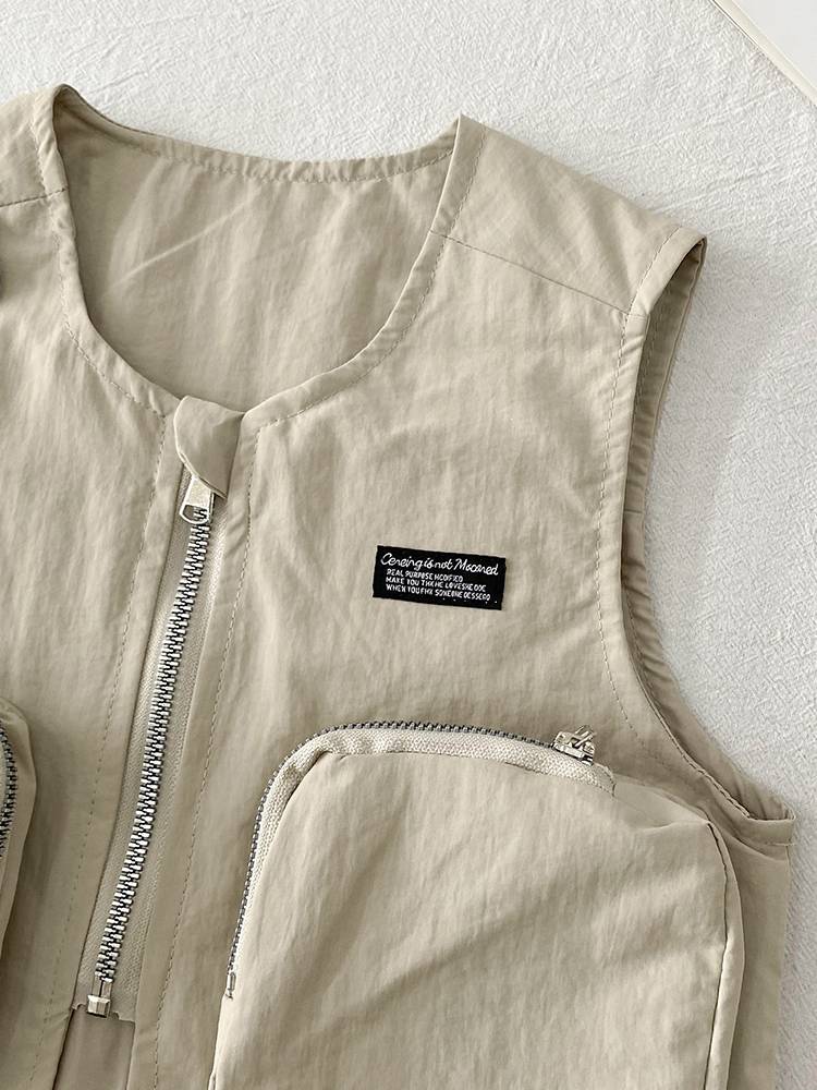 Boys multiplayer functional sleeveless workpiece vest 2024 Summer new children's pure cotton jackets Small children summer dress