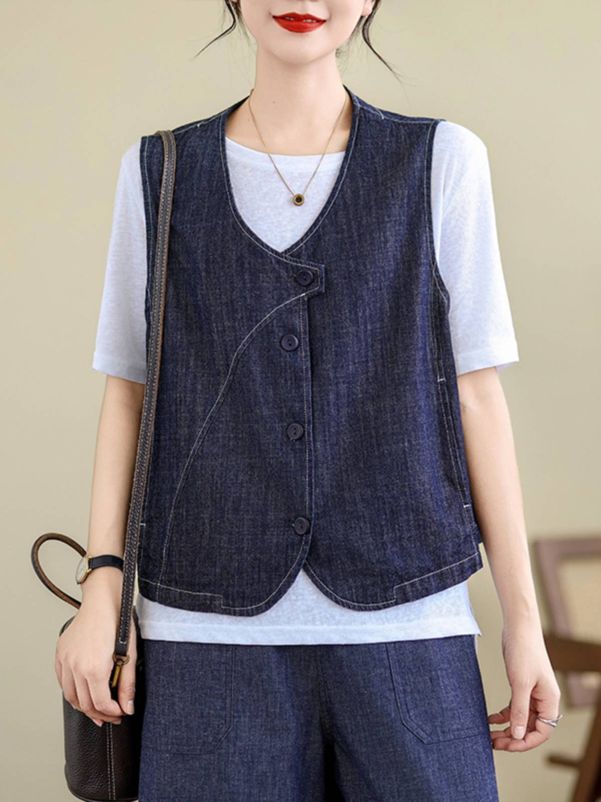 Retro denim vest jacket female summer European niche design sense is loose and casual full -match shoulder vest top
