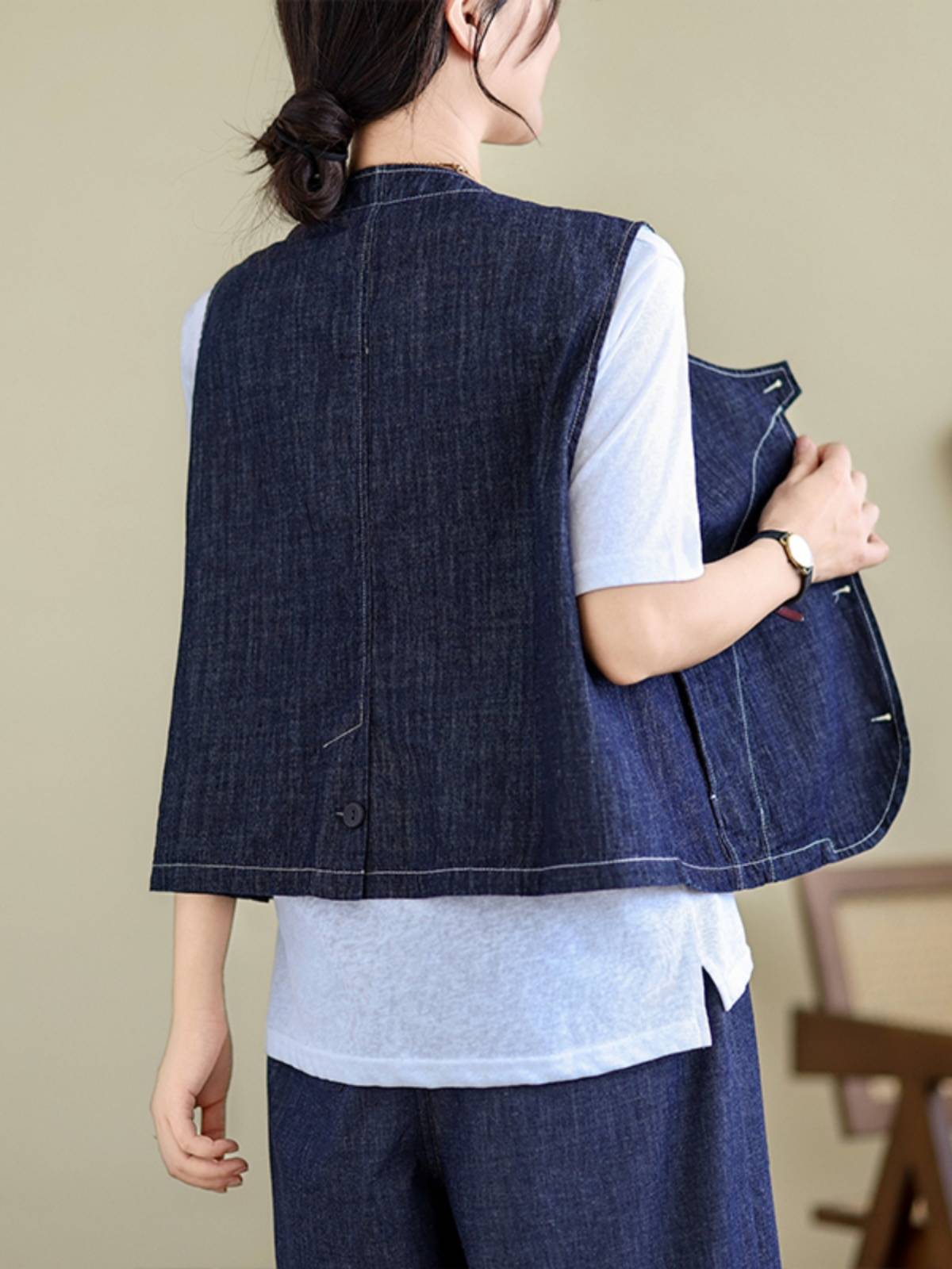 Retro denim vest jacket female summer European niche design sense is loose and casual full -match shoulder vest top
