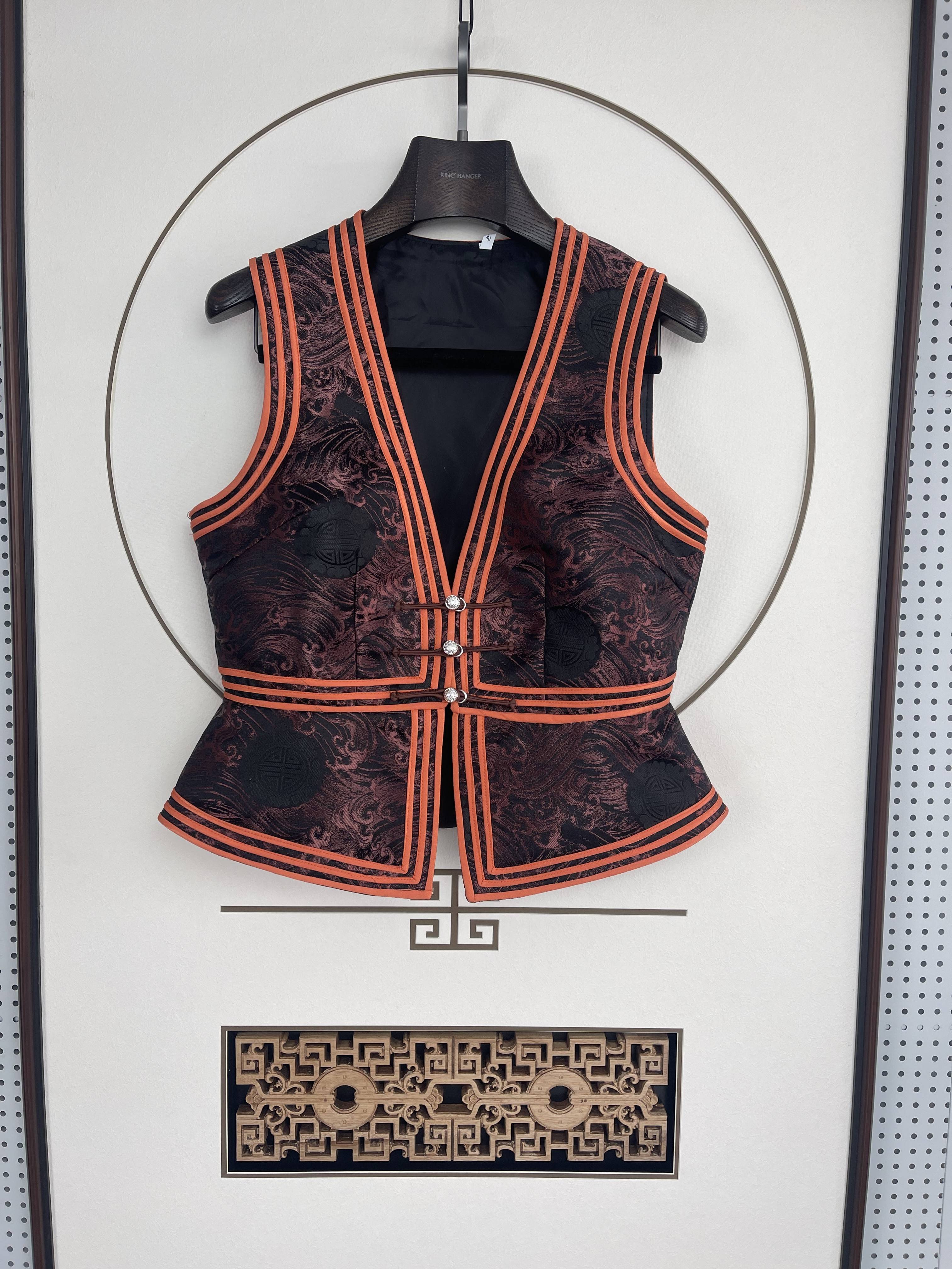 Mongol costumes, modern, modern Mongol kamikazes, and new Mongols