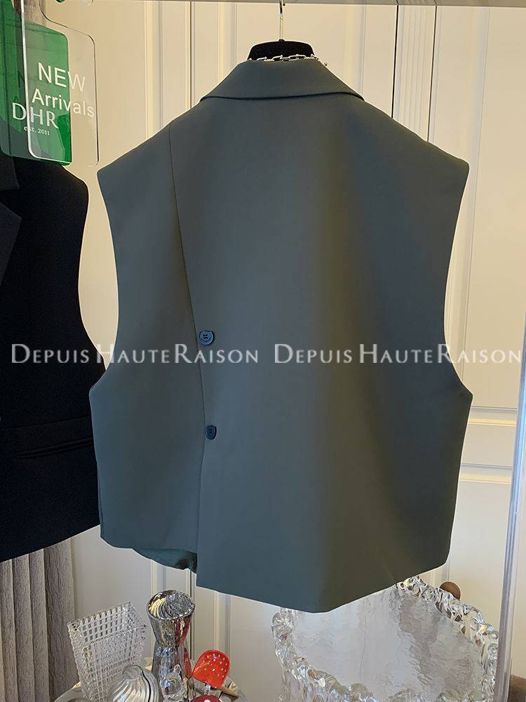 Extra 300 catties of European goods high -level sensor sugar horses clip vest top men's irregular hem jacket 2