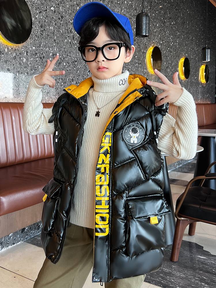 Boys thick vest autumn and winter cotton jacket 2023 new Chinese big children's foreign aura shoulder shoulders free cotton and horses brighter noodles