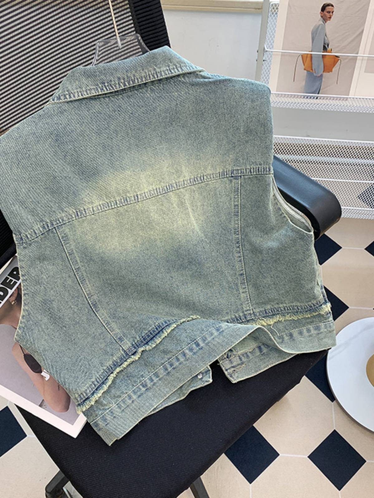 Counter withdrawal of big -name cutting retro lattice denim vest jackets female summer thin outside with sleeveless top tide