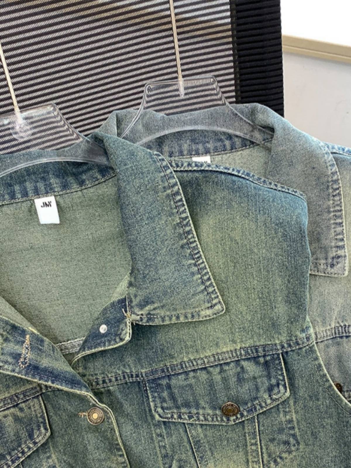 Counter withdrawal of big -name cutting retro lattice denim vest jackets female summer thin outside with sleeveless top tide