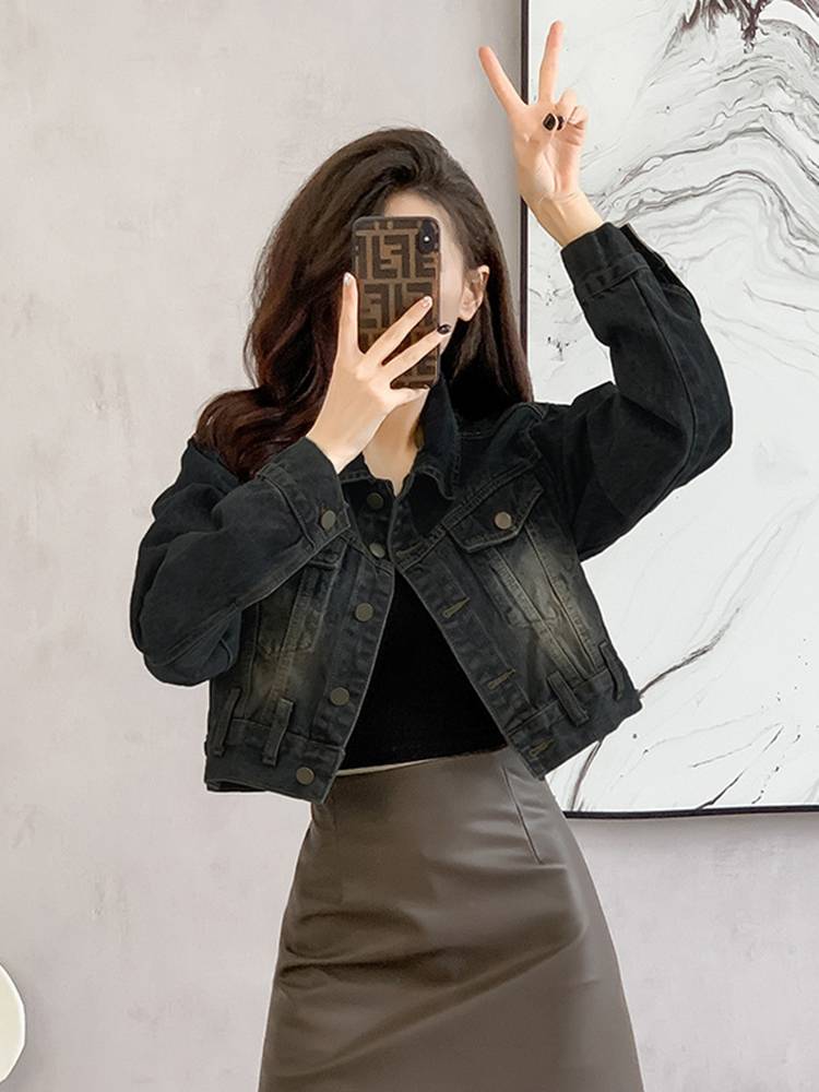 Great Northwest Grassland Western Sichuan Travel Put of denim outer girl Xinjiang Tibet Short Top Tibetan Tips Retro Shoot