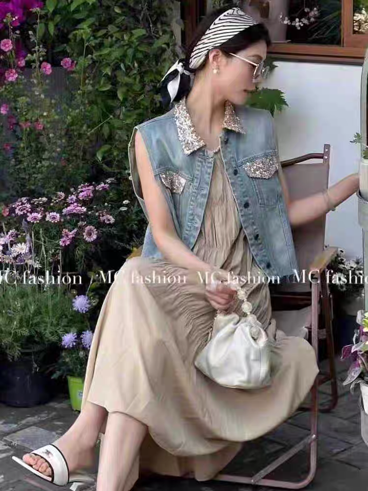European station summer new Xiaoxiangfeng retro port wind stitching denim vest suspenders two -piece suit