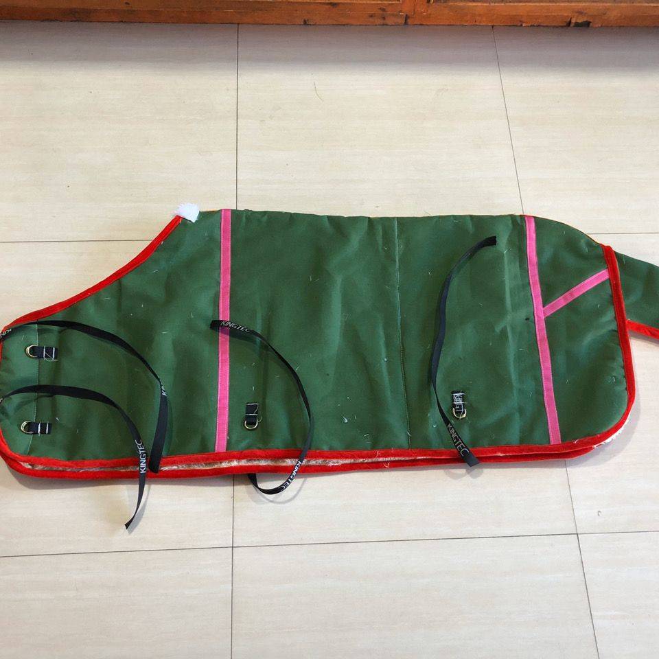 Green canvas horses horses horses horses horses, horses, horses, horses, winter horses, cattle, sheep and sheep, cold can customize size