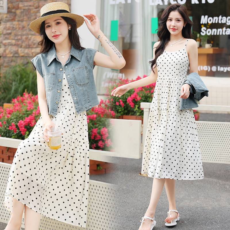 Summer thin sleeveless denim outer female 2024 new small small tales, shoulder vest vest vest vests with dress