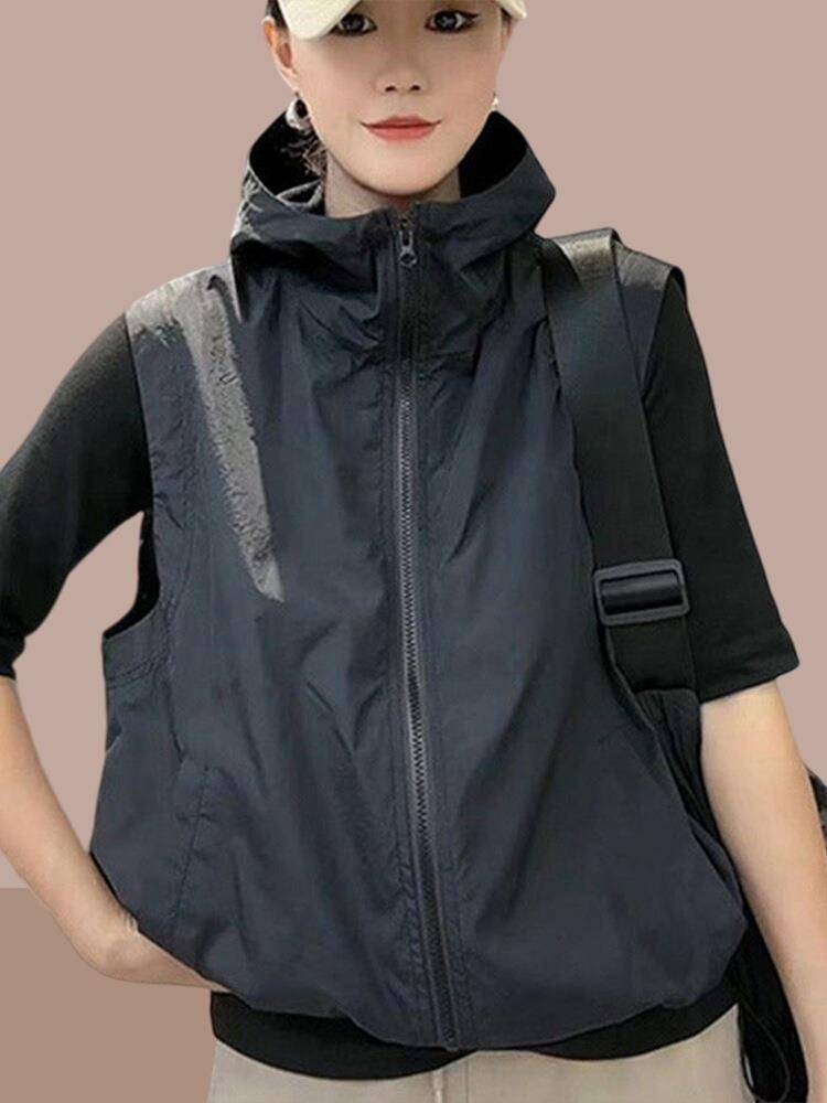 The sunscreen girl, 2024 summer, a new tan coat, a large, thin hat and coat