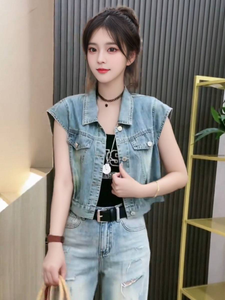 Cowboy vest in summer thin women with age reducing Hong Kong flavor retro design sensor sleeveless shoulder vest jacket top