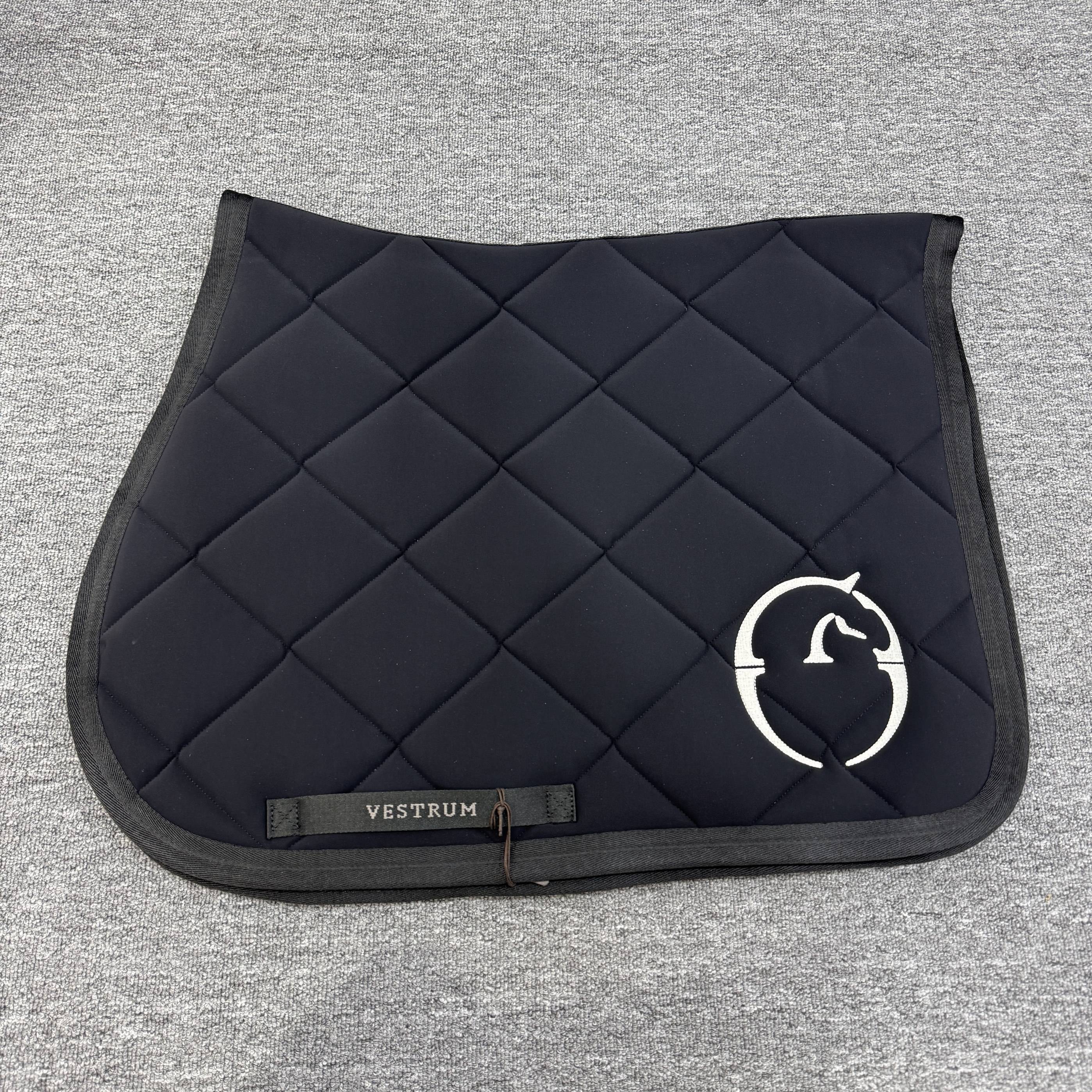 VS sweat -drawn earmuff set Equestrian cushion saddling cushion VESTRUM saddle cushion set